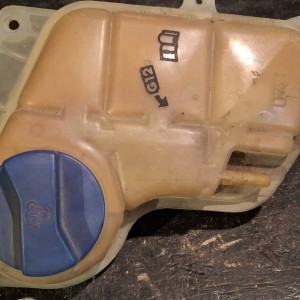 VW passat B5 posuda vode