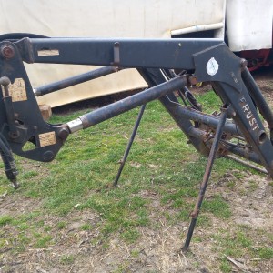 Prednji utovarivac za traktor