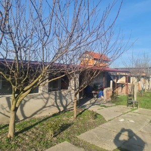 obiteljska kuca u selu Krcenik