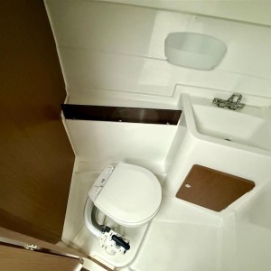 Beneteau Antares 8