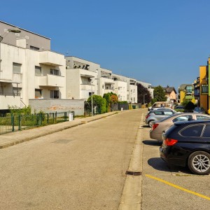 Stan za najam38m2 s parking mjestomMalešnica