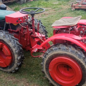 Tomo Vinković 4x4 plus špero 18 konja sa prednjom hidraulikom