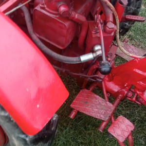 Tomo Vinković 4x4 plus špero 18 konja sa prednjom hidraulikom