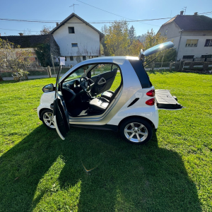 Smart fortwo ***Reg. 10.1.2026, Servo***