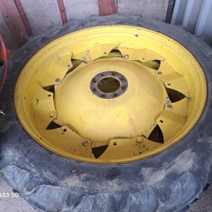 Gume i felge za traktor