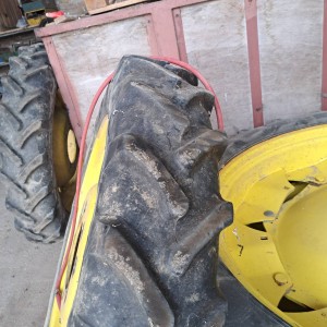 Gume i felge za traktor
