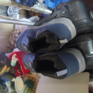 NOVE NIKAD NOŠENE LAGANE OUTDOOR SPORTSKE TENISICE br. 47 prodajem