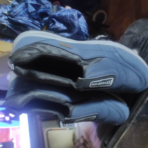 NOVE NIKAD NOŠENE LAGANE OUTDOOR SPORTSKE TENISICE br. 47 prodajem