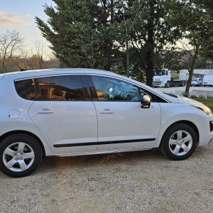Peugeot 3008 Hybrid4 2,0 HDi automatik