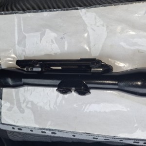 Prodajem optiku Zeiss Jena 4x32 sa nosačima