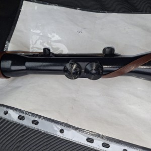 Prodajem optiku Zeiss Jena 4x32 sa nosačima