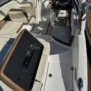 Chaparral Motorni Brod