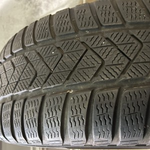 Zimske gume Pirelli Sottozero 3 RUN FLAT 245/50R19 / 4 komada