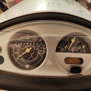 Prodajem Skuter Piaggio Fly 100 1.100 Eura