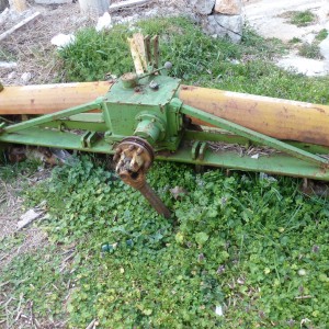 Prodajem balirku Gallignani 1600, atomizer Pro Yet, podrivač, rototiler Calderoni, bočna kosa