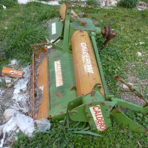 Prodajem balirku Gallignani 1600, atomizer Pro Yet, podrivač, rototiler Calderoni, bočna kosa