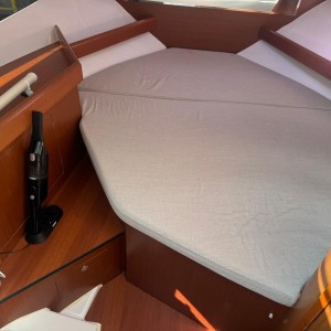 Beneteau Antares 8