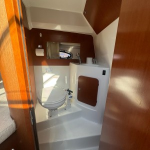 Beneteau Antares 8