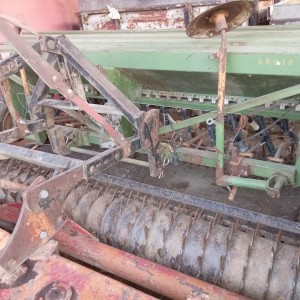 Prodajem Rotodrljacu i Amazone sijacicu 3m