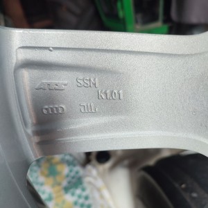 Alu felge Audi original, s novim ljetnim gumama
