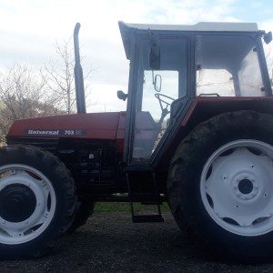 Universal traktor
