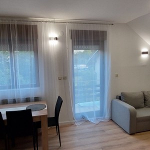 PREDIVAN STAN ZA NAJAM - NOVO UREĐEN - Rudeš/ Oranice