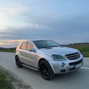 ML 6.3 AMG V8