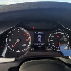 Audi A4 2.0 TDI B8, RH vozilo, stvarna km, puno opreme
