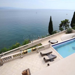 EXCLUSIVNA VILLA UZ MORE U OPATIJI - 1 RED DO MORA