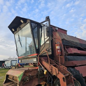 KABINA ZA KOMBAJN