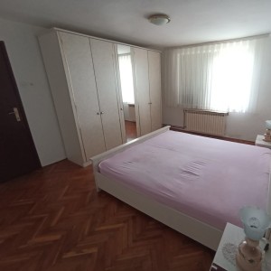 Kuća Duga Resa (Mrežnički Brig), 150m2, 5-sobna