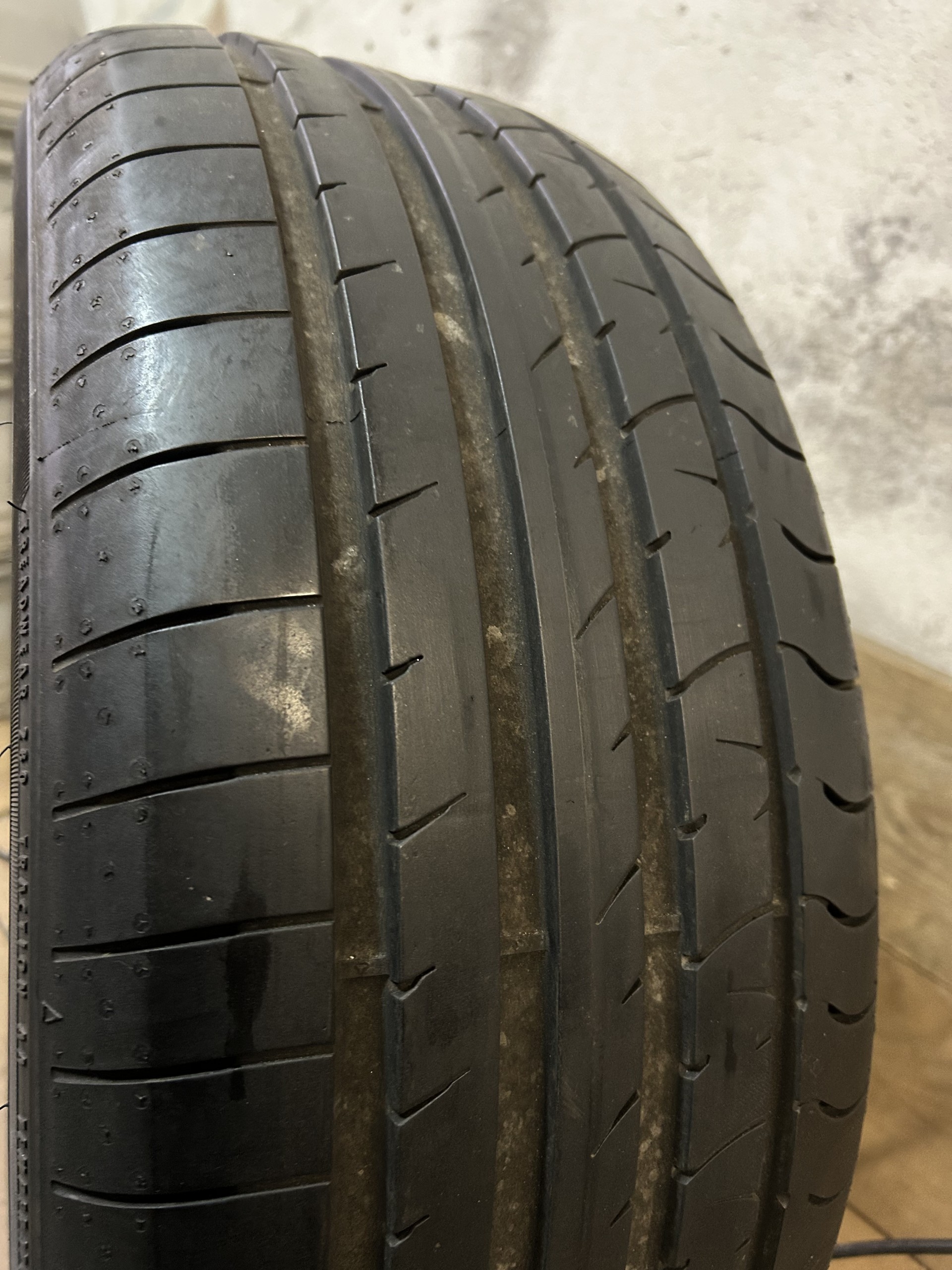 Ljetne gume Sava Intensa UHP 2 225/55R17 / 4 komada