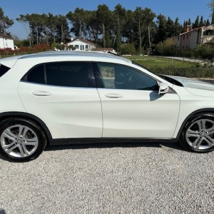 Mercedes-Benz GLA 200 d Sport Utility