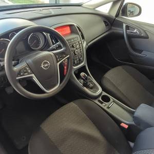 Opel astra sedan