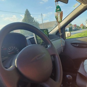 PRODAJE SE FIAT PUNTO