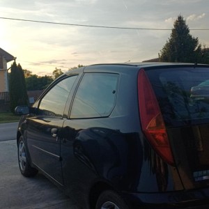 PRODAJE SE FIAT PUNTO