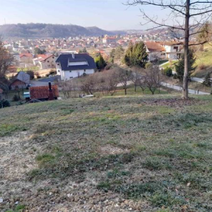 Prodaje se građevinsko zemljište