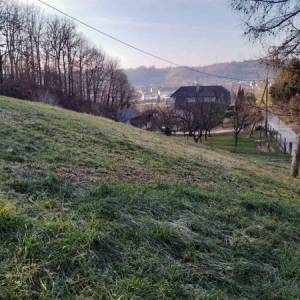 Prodaje se građevinsko zemljište