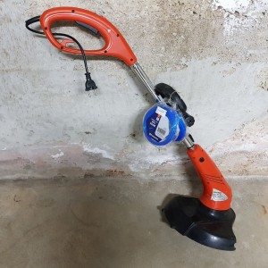 Prodajem Dolmar trimer et-40