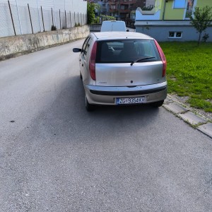 ••PRODAJEM FIAT PUNTO••