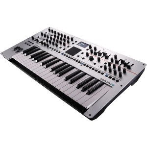 ROLAND GAIA-2 SYNTHESIZER