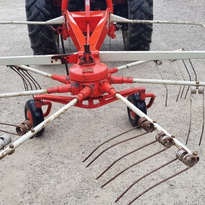 Sakupljač sijena KUHN GA 280