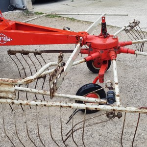 Sakupljač sijena KUHN GA 280