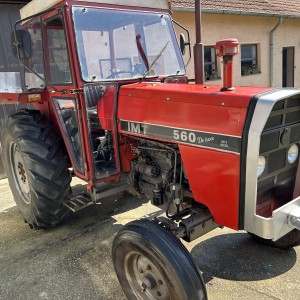 Traktor IMT 560