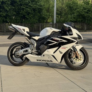 HONDA CBR 1000RR