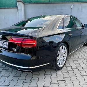 Audi A8 4.0 TFSI Quattro | 435 KS | samo 31.862 km