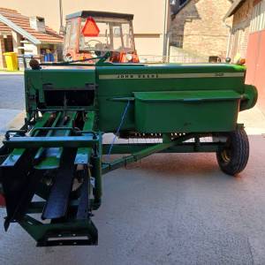 Balirka John Deere 342