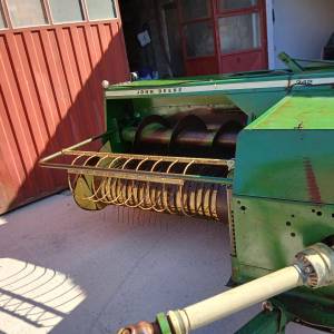 Balirka John Deere 342