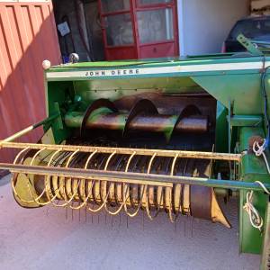 Balirka John Deere 342