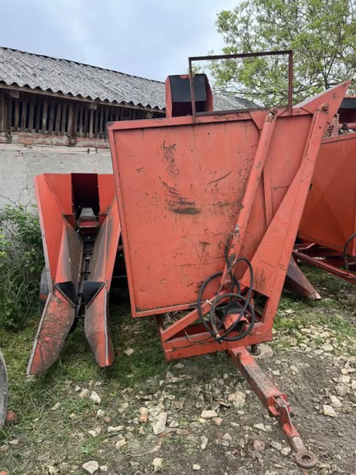 Berač Tornado 35
